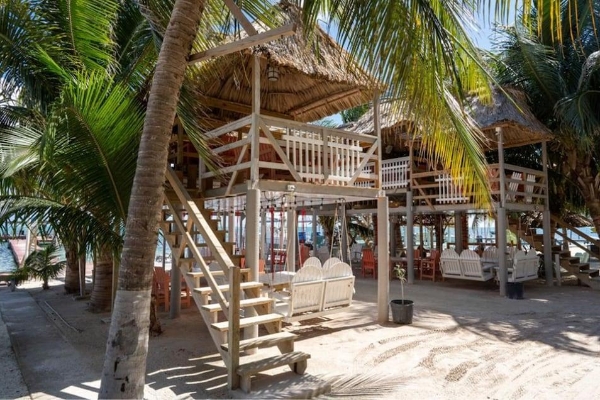 Hotel Island Magic Beach Resort (Caye Caulker )
